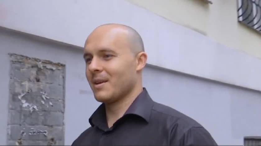 Для примера приведу пример судьбы прокурора Кивской местной прокуратуры №1 Андрея Уздымира который погорел на громком скандале Голосеевских «обротней в погонах», подбросивших патроны в дом бизнесмена Тимофея Кохновича и попытавшихся вывезти его в Беларусь. dqxikeidqxiqqeant