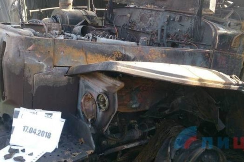 ÐŸÐ°Ñ€Ð°Ð´Ð° Ð½Ðµ Ð±ÑƒÐ´ÐµÑ‚. ÐŸÐ¾Ð´ Ð›ÑƒÐ³Ð°Ð½ÑÐºÐ¾Ð¼ Ñ€Ð°Ð·Ð±Ð¾Ð¼Ð±Ð¸Ð»Ð¾ Ñ‚ÐµÑ…Ð½Ð¸ÐºÑƒ Ð±Ð¾ÐµÐ²Ð¸ÐºÐ¾Ð² Ð´Ð»Ñ 9 Ð¼Ð°Ñ 