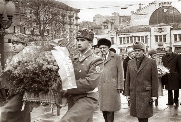 Щербицкий и Горбачев. Киев, 1989 - 44042 Щербицкий и Горбачев. Киев, 1989 - фото 44042