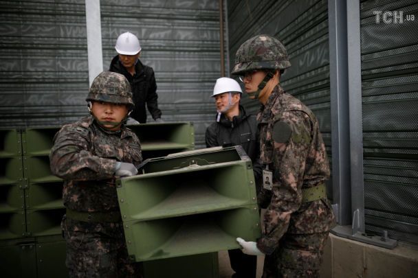 ÐÐÐРи Ð®Ð¶Ð½Ð°Ñ ÐоÑÐµÑ Ð½Ð°Ñали демонÑаж пÑопагандиÑÑÑкиÑ
гÑомкоговоÑиÑелей на гÑаниÑе