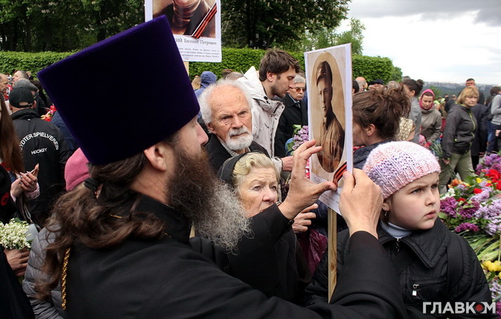 «Безсмертний полк» Януковича, або Побєдобєсіє по-українськи