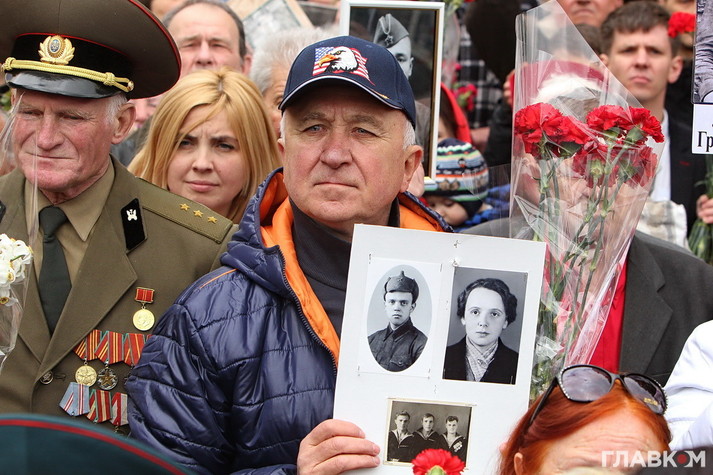 «Безсмертний полк» Януковича, або Побєдобєсіє по-українськи