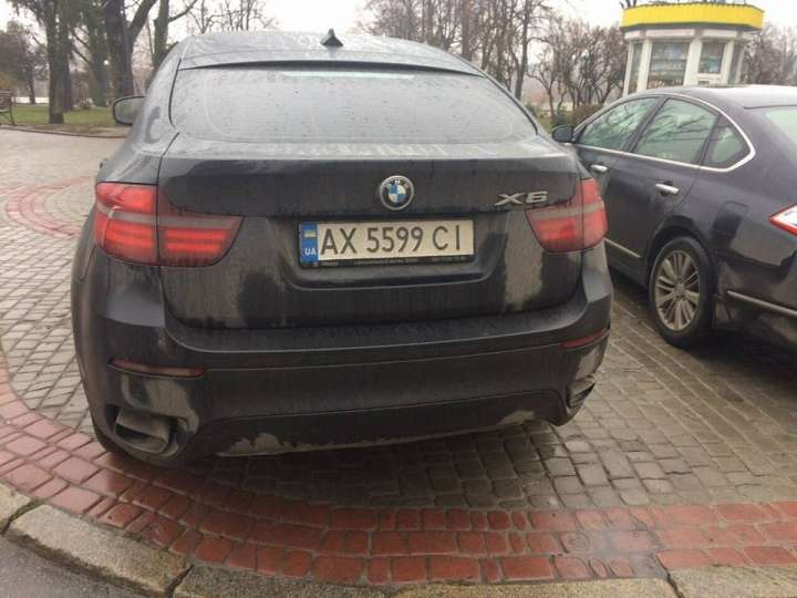     BMW. : facebook.com/dasha.papunova dqxikeidqxitkant