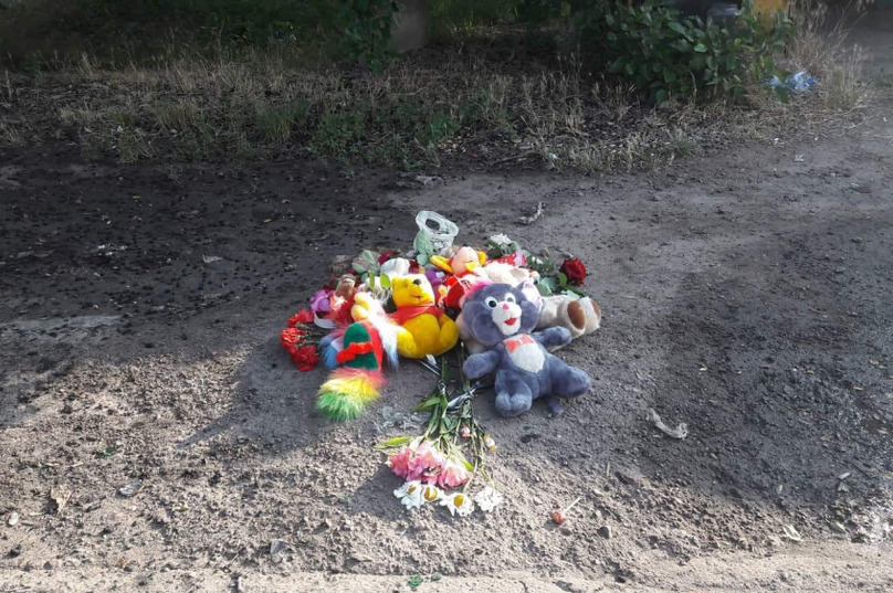 Ð ÐдеÑÑе ÑÑаÑÑÑ
а на джипе Ñбила молодÑÑ Ð´ÐµÐ²ÑÑÐºÑ Ñ Ñебенком. ÐÑди поднÑли бÑÐ½Ñ (ÑоÑо, видео)