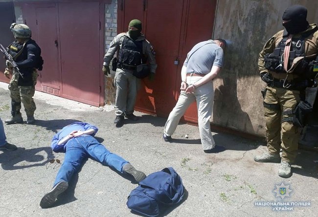 Преступная группа, занимавшаяся сбытом, хранением и изготовлением огнестрельного оружия, задержана в Киеве, - Нацполиция 02 Преступная группа, занимавшаяся сбытом, хранением и изготовлением огнестрельного оружия, задержана в Киеве, - Нацполиция 02