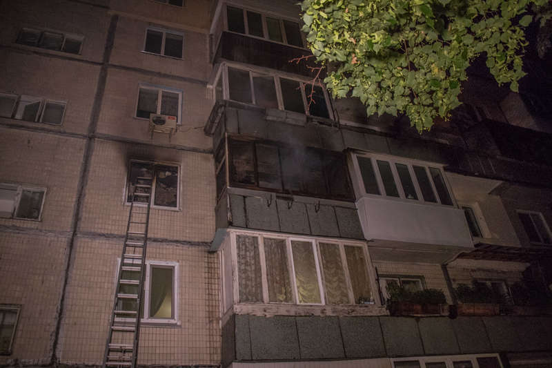 ÐоÑела однокомнаÑÐ½Ð°Ñ ÐºÐ²Ð°ÑÑиÑа на ÑÑеÑÑем ÑÑаже жилого дома dqxikeidqxitkant