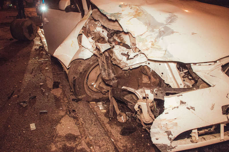 ÐÐ²Ñ‚Ð¾Ð¼Ð¾Ð±Ð¸Ð»ÑŒ Ð¿Ð¾Ð»ÑƒÑ‡Ð¸Ð» ÑÐµÑ€ÑŒÐµÐ·Ð½Ñ‹Ðµ Ð¿Ð¾Ð²Ñ€ÐµÐ¶Ð´ÐµÐ½Ð¸Ñ