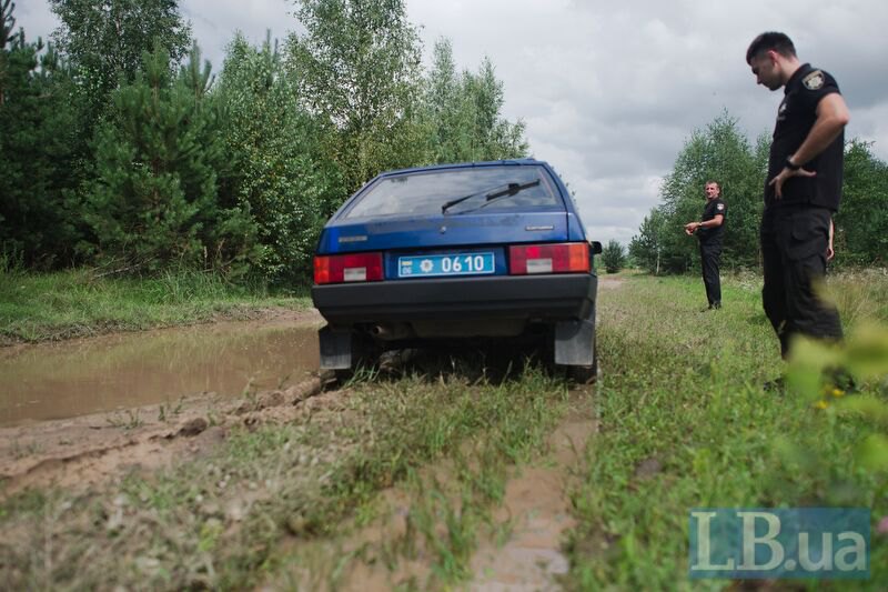 Поліцейська дев’ятка непристосована до бездоріжжя лісів