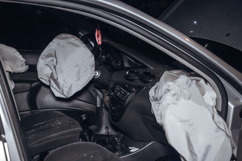 ÐÑ ÑдаÑа в Opel ÑÑабоÑали подÑÑки безопаÑноÑÑи