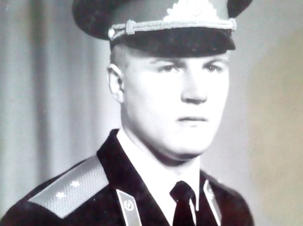 Прапорщик Игорь Белокуров