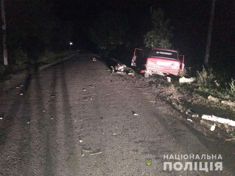 В Харьковской области "ВАЗ" врезался в мотоблок: погиб 17-летний парень Фото: ГУНП в Харьковской области dqxikeidqxiqqeant