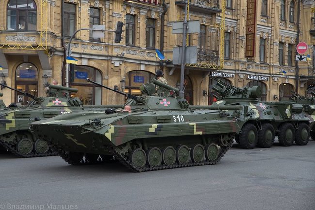 Без строгости и официоза: впечатляющие кадры репетиции парада ко Дню Независимости 05 Без строгости и официоза: впечатляющие кадры репетиции парада ко Дню Независимости 05