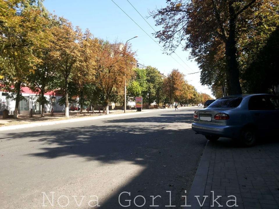 "Ни одного б*ндеровца": в сети показали грустные фото "праздничного" Донбасса