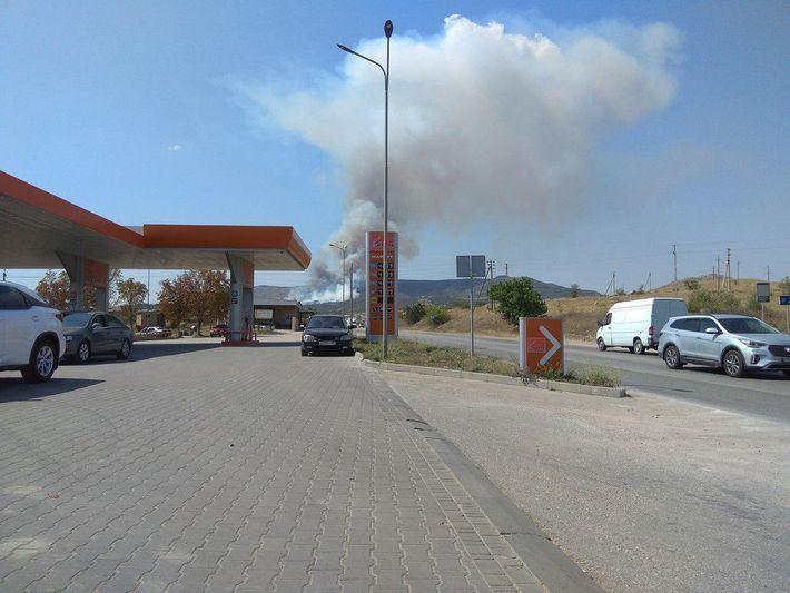 Оккупанты стянули авиацию: в Крыму произошла новая масштабная катастрофа