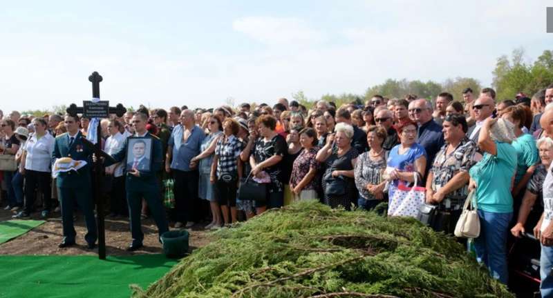Ðакопали на "ÐонеÑком моÑе": поÑвилиÑÑ ÑоÑо и видео Ñ Ð¿Ð¾Ñ
оÑон ÐаÑ
аÑÑенко dqxikeidqxiqqeant