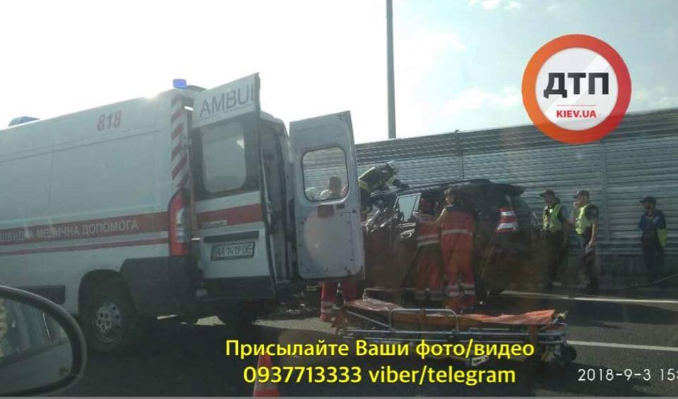 Ðа данном изобÑажении Ð¼Ð¾Ð¶ÐµÑ Ð½Ð°Ñ
одиÑÑÑÑ: один или неÑколÑко Ñеловек, ÑекÑÑ Ð¸ на ÑлиÑе dqxikeidqxiqqeant