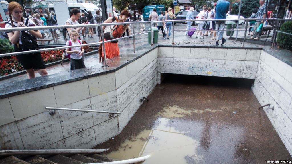 Ð¯Ð»Ñ‚Ð° ÑƒÑˆÐ»Ð° Ð¿Ð¾Ð´ Ð²Ð¾Ð´Ñƒ: Ñ„Ð¾Ñ‚Ð¾ Ð¸ Ð²Ð¸Ð´ÐµÐ¾ Ð°Ñ€Ð¼Ð°Ð³ÐµÐ´Ð´Ð¾Ð½Ð° dqxikeidqxiqqeant