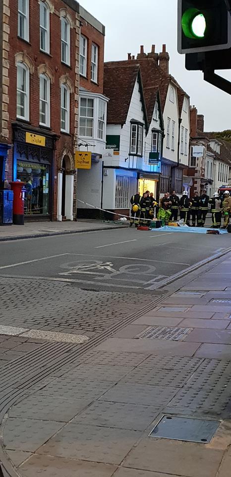 Ðовое ЧРв СолÑбеÑи: двое ÑоÑÑиÑн оÑÑавилиÑÑ Ð² ÑеÑÑоÑане dqxikeidqxiqqeant