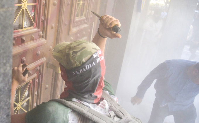 ПоÑледÑÑ‚Ð²Ð¸Ñ Ð¿Ð¾Ñ‚Ð°Ñовки под ГПУ: иÑпорченный фаÑад и раненые - фото dqxikeidqxiqqeant