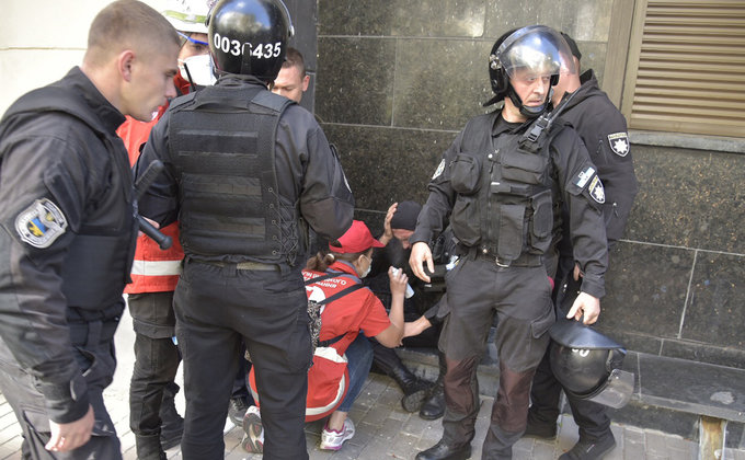 ПоÑледÑÑ‚Ð²Ð¸Ñ Ð¿Ð¾Ñ‚Ð°Ñовки под ГПУ: иÑпорченный фаÑад и раненые - фото