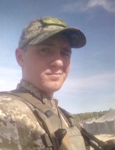 Молодые и красивые! Опубликован список героев, погибших за Украину в сентябре. Фото