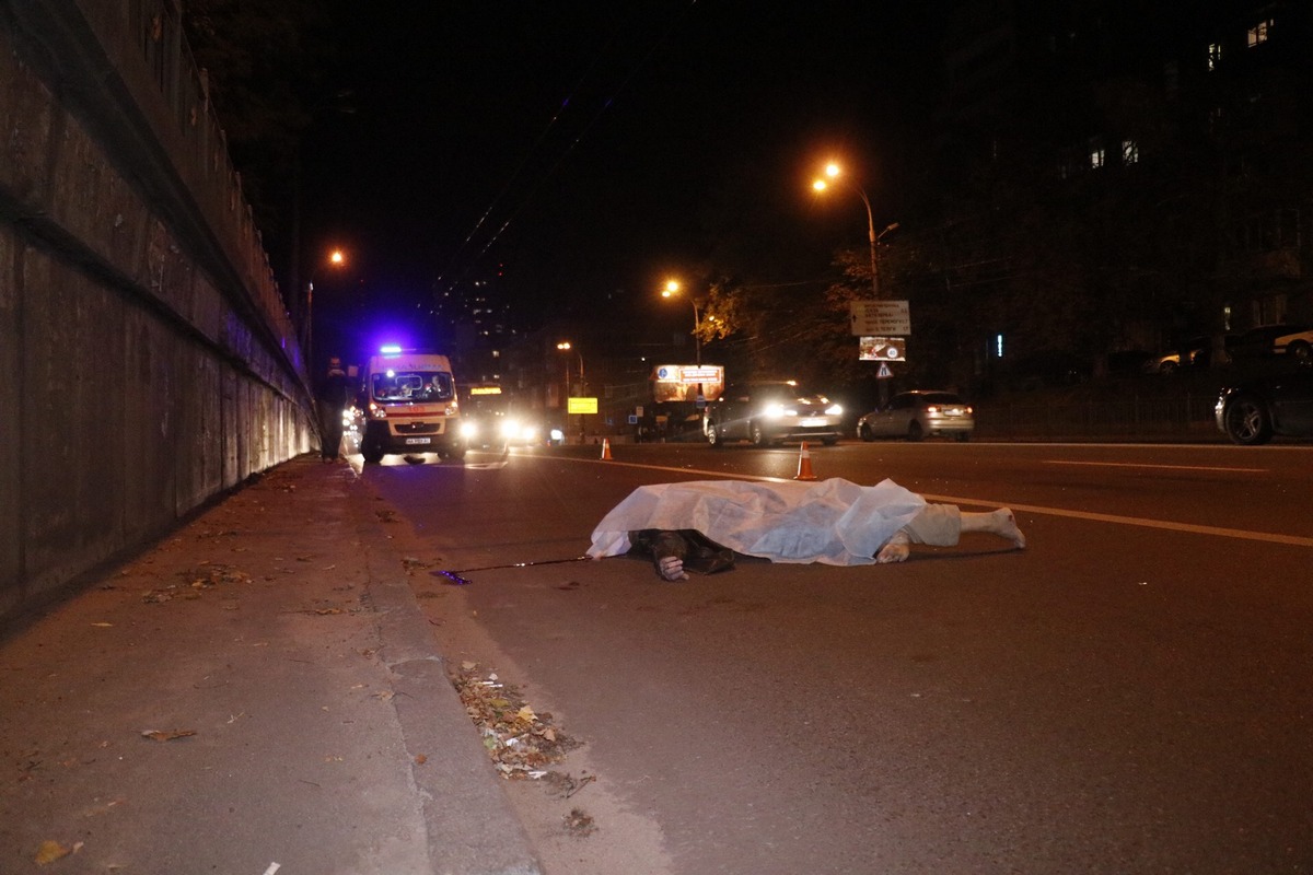 ÐÑжÑина пеÑебегал доÑÐ¾Ð³Ñ Ð² неположенном меÑÑе dqxikeidqxiqqeant