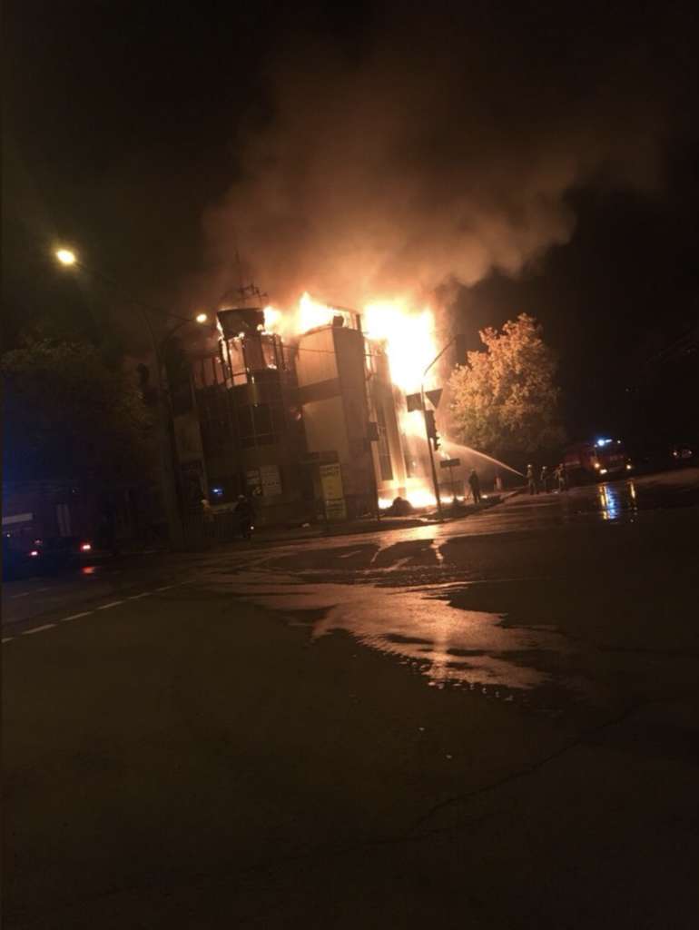 ’’ÐепÑеÑÑÐ¸Ñ Ð±ÑÐ´ÐµÑ Ð¿ÑогÑеÑÑиÑоваÑÑ’’: в ’’ÐÐÐ ’’ ÑгоÑел доÑла кÑÑпнÑй ÑоÑговÑй ÑенÑÑ