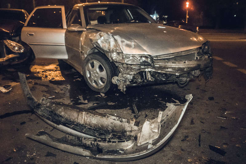 Ð’Ð¾Ð´Ð¸Ñ‚ÐµÐ»ÑŒ Opel Ð¿Ð¾Ð»ÑƒÑ‡Ð¸Ð» Ñ‚Ñ€Ð°Ð²Ð¼Ñ‹ Ð³Ð¾Ð»Ð¾Ð²Ñ‹, ÐµÐ³Ð¾ Ð³Ð¾ÑÐ¿Ð¸Ñ‚Ð°Ð»Ð¸Ð·Ð¸Ñ€Ð¾Ð²Ð°Ð»Ð¸