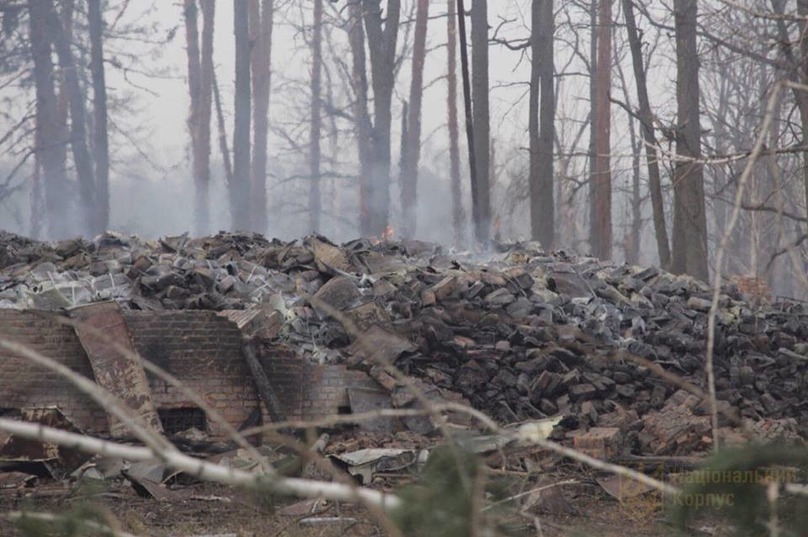Ðак поÑле аÑомной войнÑ: поÑвилиÑÑ ÑоÑо Ñ Ð¼ÐµÑÑа пожаÑа на ÑкладаÑ
под Ð?Ñней