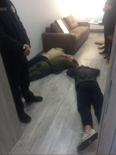 ’’ÐŸÑ€Ð¸ÐµÑ…Ð°Ð»Ð¸ Ð½Ð° Ð³Ð°ÑÑ‚Ñ€Ð¾Ð»Ð¸’’: Ð² Ð£ÐºÑ€Ð°Ð¸Ð½Ðµ Ð·Ð°Ð´ÐµÑ€Ð¶Ð°Ð»Ð¸ ÐºÑ€ÑƒÐ¿Ð½ÑƒÑŽ Ð±Ð°Ð½Ð´Ñƒ Ñ€ÐµÐ¹Ð´ÐµÑ€Ð¾Ð² dqxikeidqxiqqeant