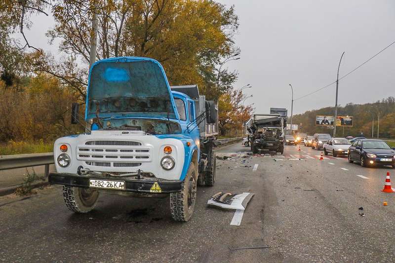 20 окÑÑбÑÑ Ð² Ðиеве на ÑлиÑе Ðкадемика ÐаболоÑного пÑоизоÑло кÑÑпное ÐТРdqxikeidqxiqqeant