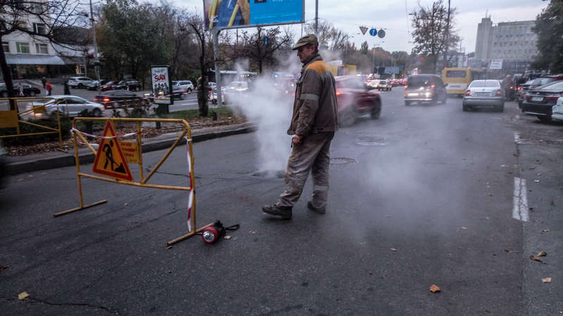 По ГолоÑеевÑкому проÑпекту не ходÑÑ‚ троллейбуÑÑ‹ и автобуÑÑ‹