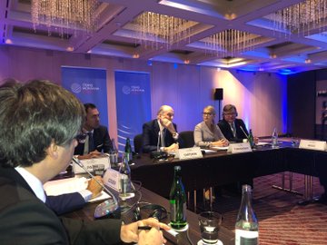 Today in @CransMontanaF, itâs been a pleasure to greet Mrs @TymoshenkoUA, former Ukrainian Prime Minister. I wish her good luck for next presidential elections in the Ukraineâ¬. dqxikeidqxitkant