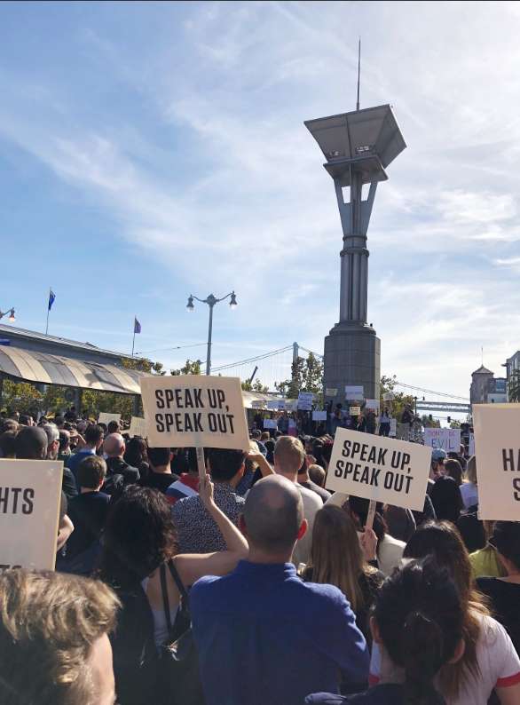 Сотрудники Google по всему миру устроили массовую акцию протеста: что известно