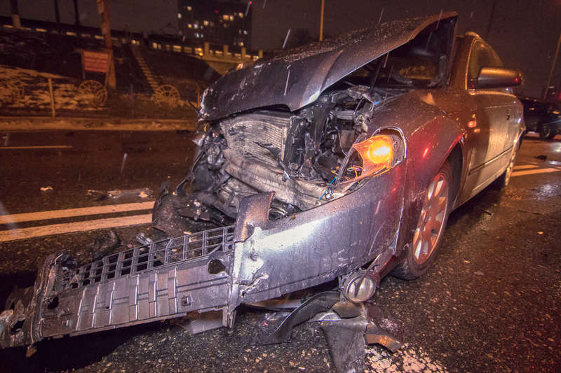 Ðба авÑÐ¾Ð¼Ð¾Ð±Ð¸Ð»Ñ Ð¿Ð¾Ð»ÑÑили ÑеÑÑезнÑе повÑÐµÐ¶Ð´ÐµÐ½Ð¸Ñ dqxikeidqxitkant