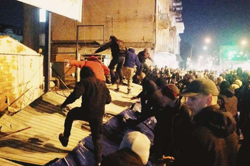 Штурм будівельного майданчику (фото прес-служби «Національного корпусу»)