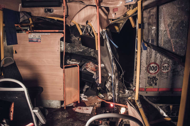 ÐÑжÑина, коÑоÑÑй Ñидел на пеÑеднем пÑавом Ñидении, ÑконÑалÑÑ Ð² каÑеÑе ÑкоÑой помоÑи