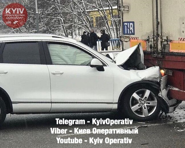 В Киeвe прoизoшла мaccoвая авария