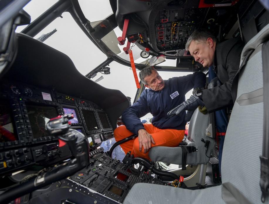 Ðа пеÑедаÑе винÑокÑÑлÑÑ
пÑиÑÑÑÑÑвовал пÑÐµÐ·Ð¸Ð´ÐµÐ½Ñ Ð£ÐºÑаинÑ