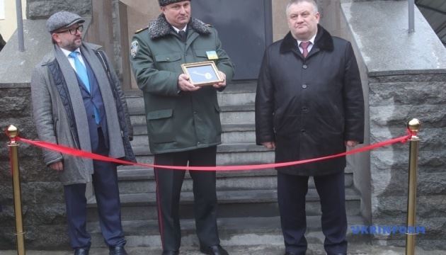     : 2 ,   dqxikeidqxiqxxant