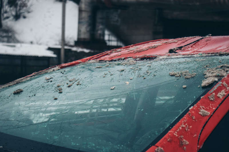 РмаÑине наÑ
одилиÑÑ Ð´Ð²Ðµ женÑинÑ. Ð ÑÑаÑÑÑÑ, ни одна из ниÑ
ÑеÑÑезно не поÑÑÑадала