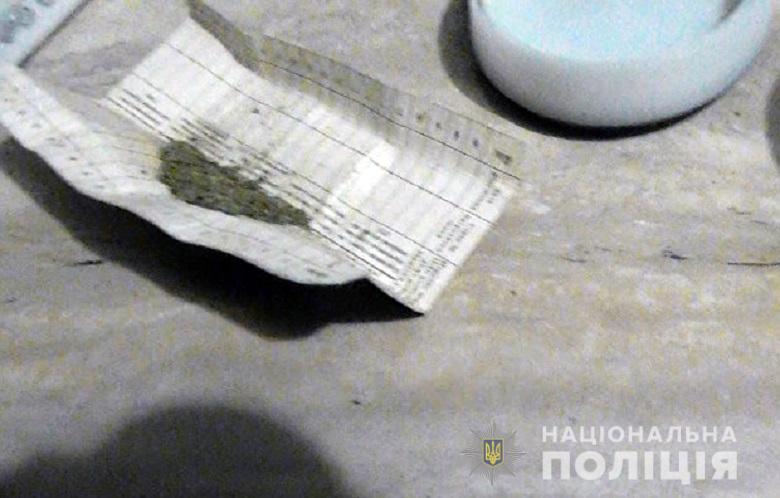 Ðо вÑÐµÐ¼Ñ Ð¿ÑÐ¾Ð²ÐµÐ´ÐµÐ½Ð¸Ñ Ð¾Ð±ÑÑков в помеÑениÑÑ
изÑÑÑо 32 пакеÑики Ñ Ð±ÐµÐ»Ñм поÑоÑком и 2 пакеÑика Ñ Ð·ÐµÐ»ÐµÐ½Ñм веÑеÑÑвом