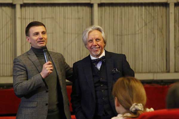 49446037_2343218215697455_7416285699776708608_n dqxikeidqxitkant