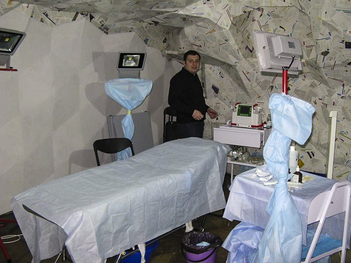 Євген Найштетік у підпільному госпіталі в Нашому форматі