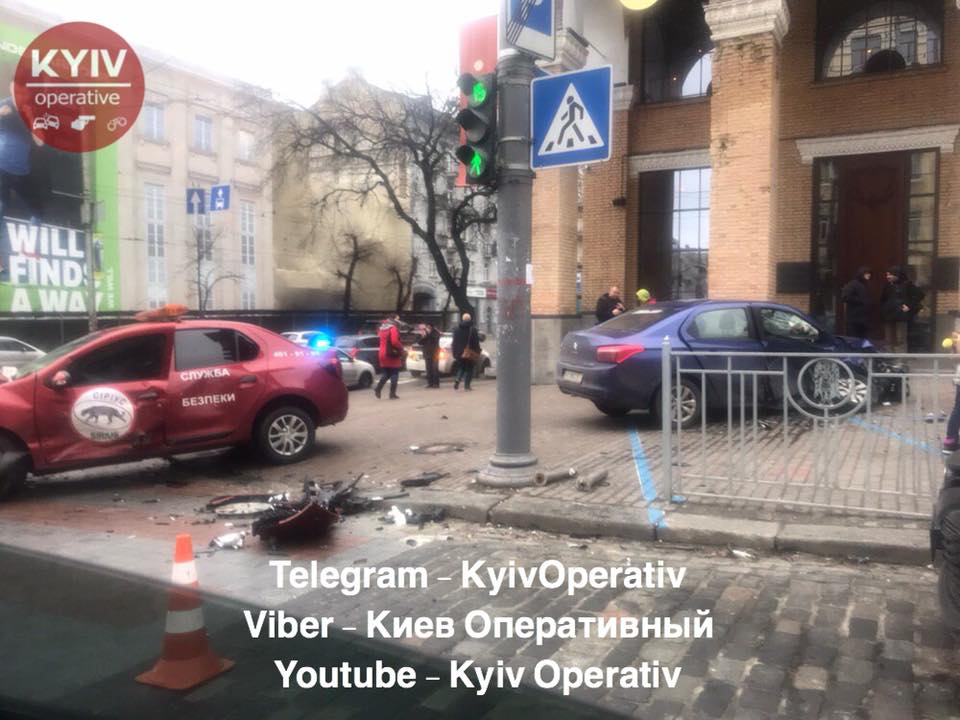 ÐŸÐµÑˆÐµÑ…Ð¾Ð´Ñ‹, Ð¿Ð¾ Ð²ÑÐµÐ¹ Ð²Ð¸Ð´Ð¸Ð¼Ð¾ÑÑ‚Ð¸, Ð½Ðµ Ð¿Ð¾ÑÑ‚Ñ€Ð°Ð´Ð°Ð»Ð¸. Ð¤Ð¾Ñ‚Ð¾: Â«ÐšÐ¸ÐµÐ² Ð¾Ð¿ÐµÑ€Ð°Ñ‚Ð¸Ð²Ð½Ñ‹Ð¹Â»