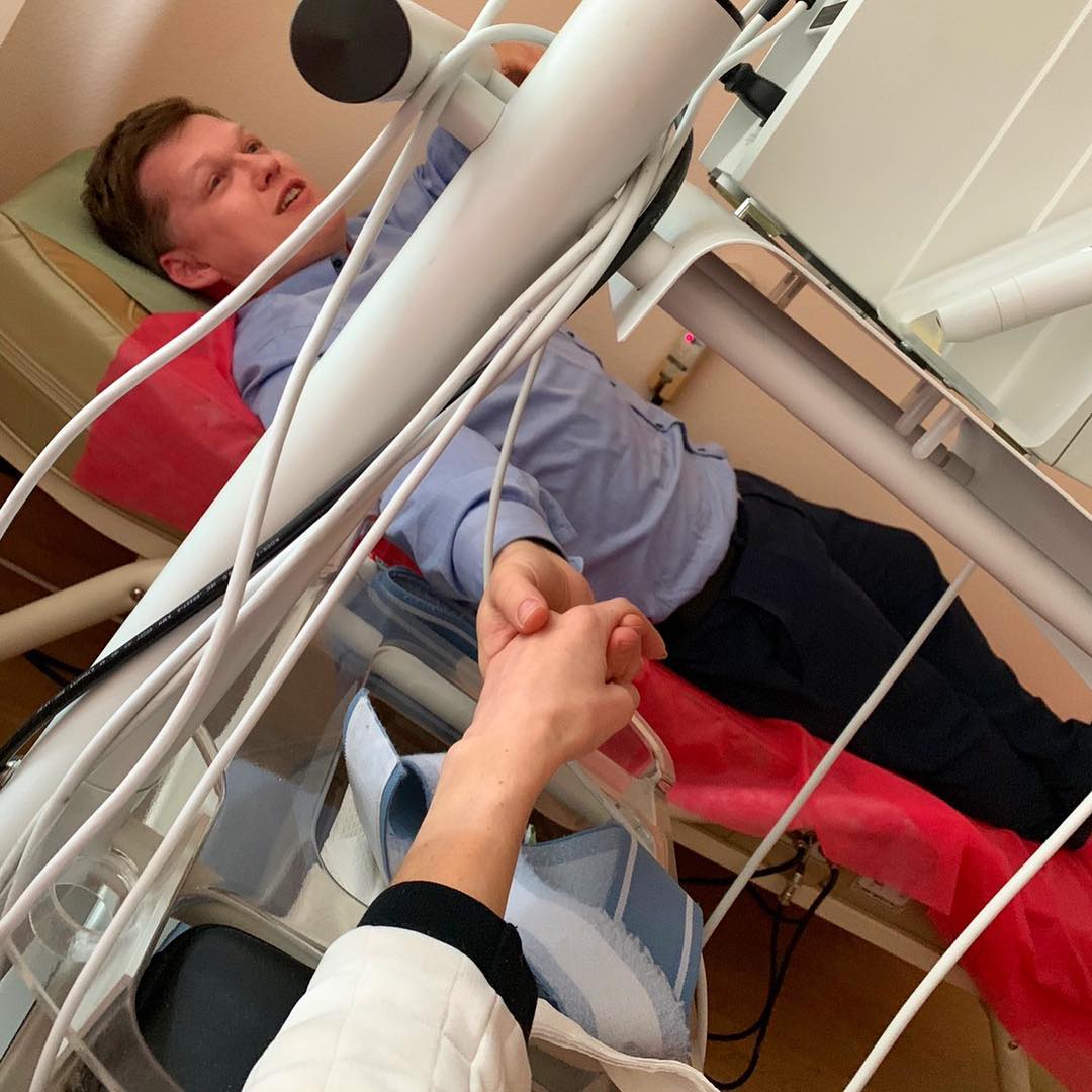 Ð•Ð»ÐµÐ½Ð°-ÐšÑ€Ð¸ÑÑ‚Ð¸Ð½Ð° Ð›ÐµÐ±ÐµÐ´ÑŒ Ð¿Ð¾ÐºÐ°Ð·Ð°Ð»Ð°, ÐºÐ°Ðº ÐµÐµ Ð¿Ð¾Ð´Ð´ÐµÑ€Ð¶Ð¸Ð²Ð°ÐµÑ‚ Ð Ð¾Ð·ÐµÐ½ÐºÐ¾ dqxikeidqxitkant