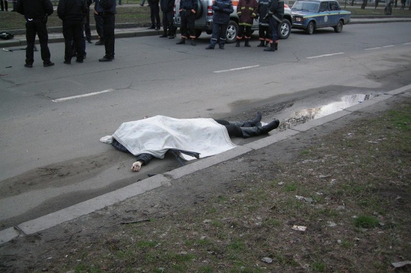 ÐÑвÑий полиÑейÑкий, ÑбивÑий ÑеÑвеÑÑÑ
лÑдей, оÑÑидел лиÑÑ Ð½ÐµÑколÑко меÑÑÑев