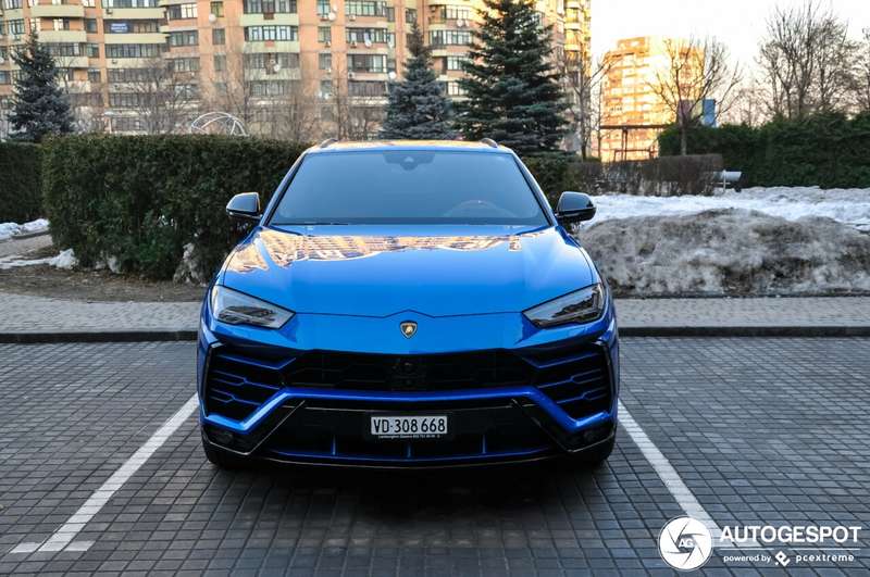      Lamborghini Urus dqxikeidqxiqqeant
