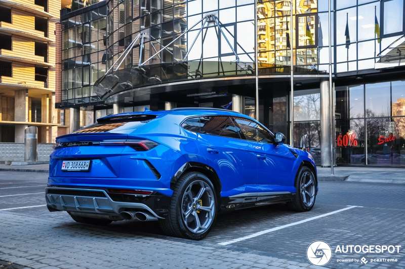      Lamborghini Urus
