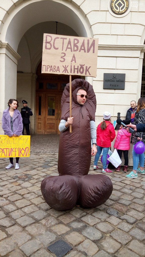 Ðо ÐÑвове мÑжÑина наÑÑдилÑÑ Ð¿ÐµÐ½Ð¸Ñом и вÑÑал за женÑин: ÑоÑоÑÐ°ÐºÑ dqxikeidqxiqqeant